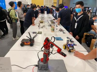 華為多元布局 鴻蒙賦能千行百業，從工業場景到智能家居的生態延伸